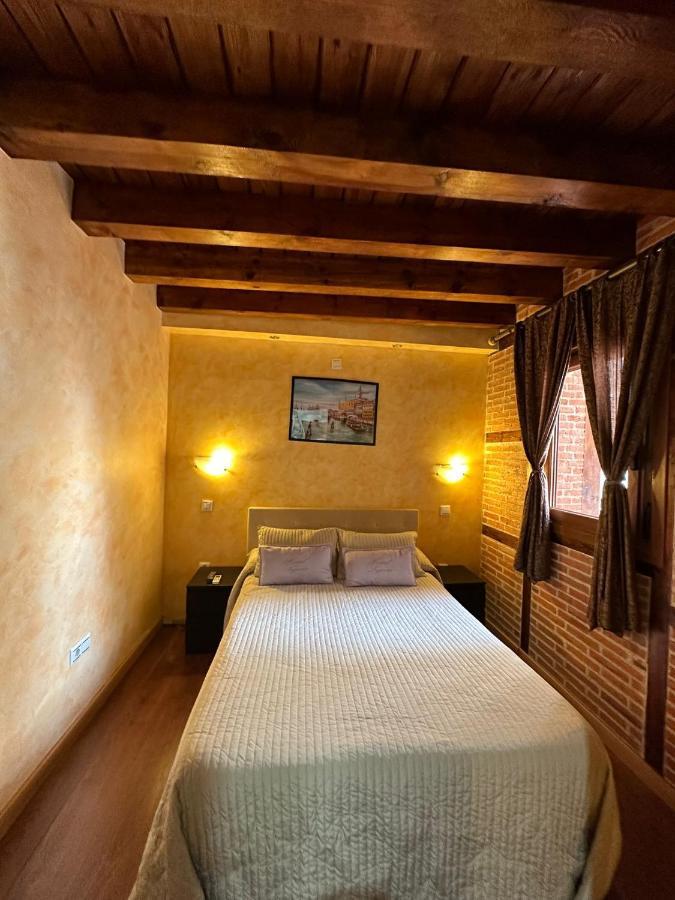 Hostal Segovia Adults Only 외부 사진