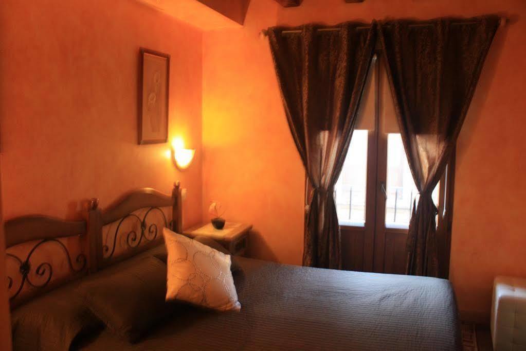 Hostal Segovia Adults Only 외부 사진